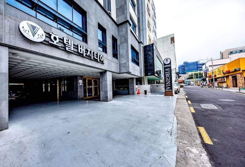 בית מלון כפרי Virginia