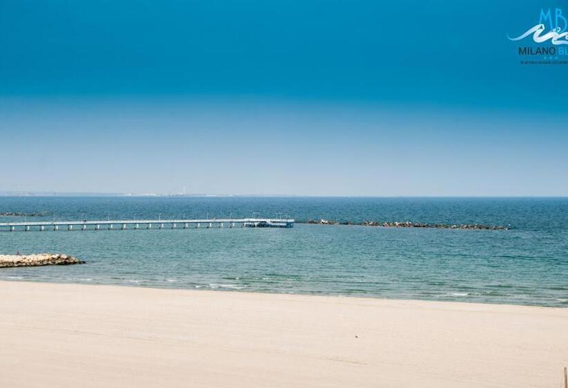 호텔 Milano Blue Mamaia