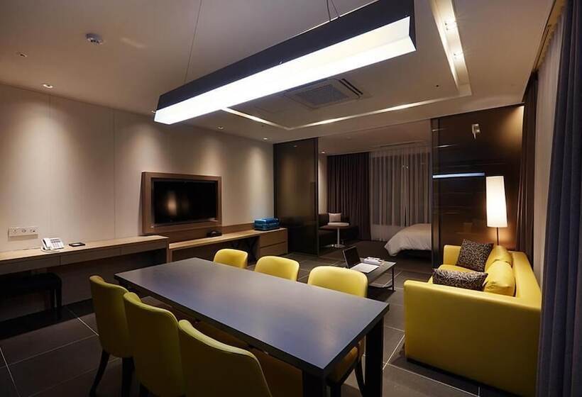 Hotel Osong H  Sejong City