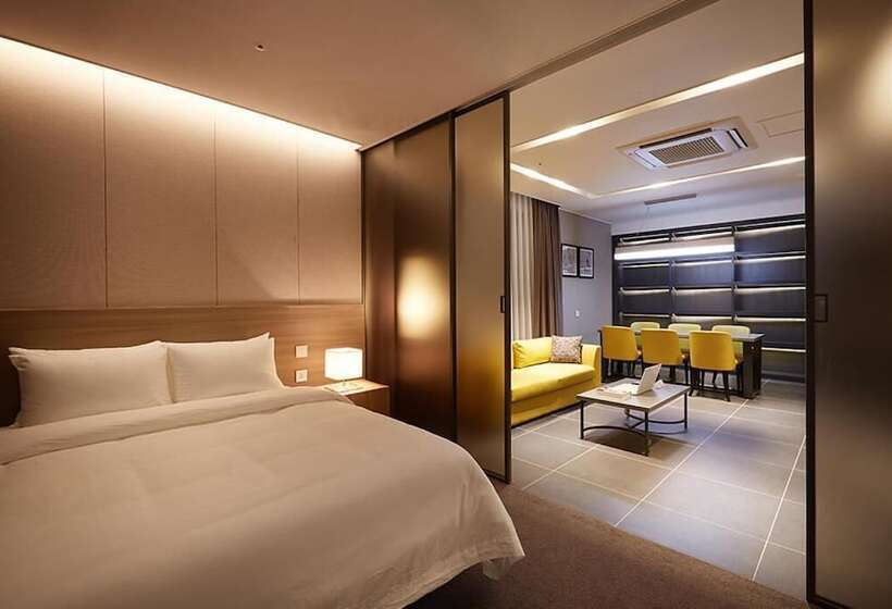 Hotel Osong H  Sejong City