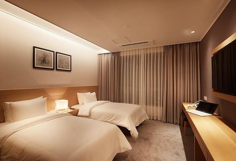 Hotel Osong H  Sejong City