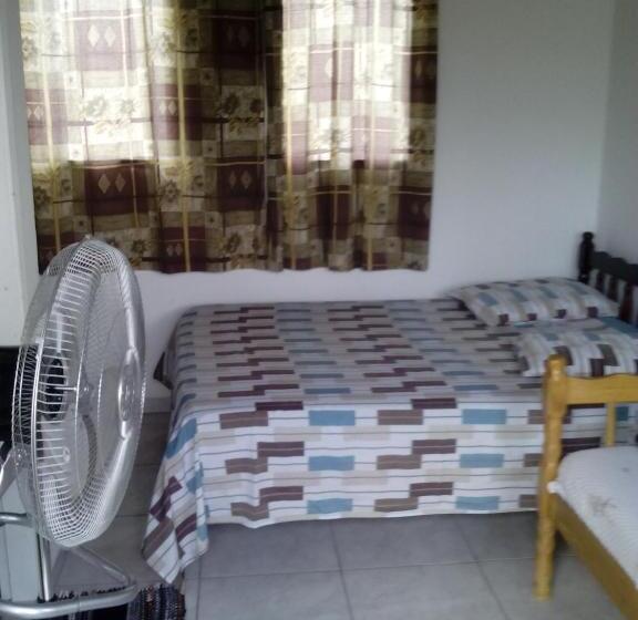 هتل Pousada Guaratuba