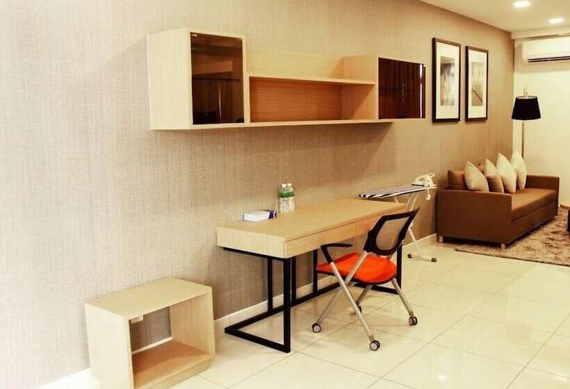 1 Tebrau Suites By Subhome