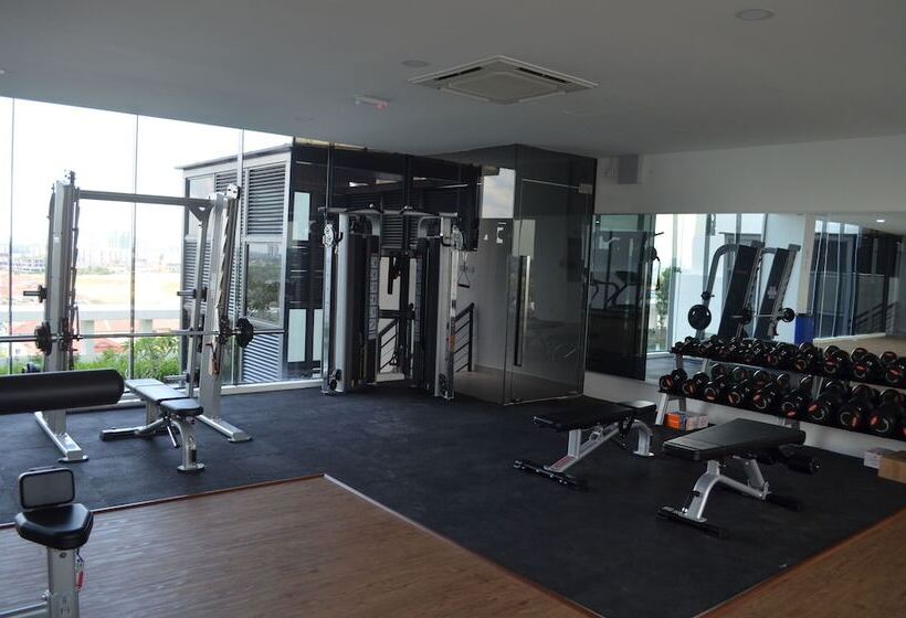 1 Tebrau Suites By Subhome