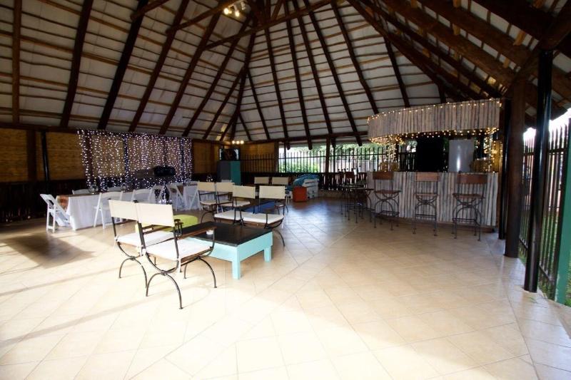 تختخواب و صبحانه Flatdog Lodge