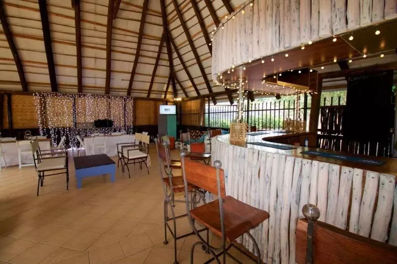 تختخواب و صبحانه Flatdog Lodge