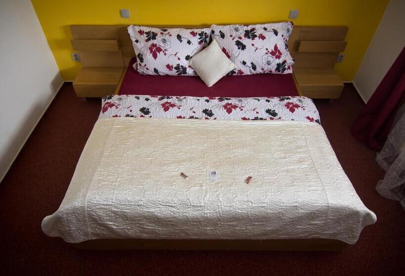 בית מלון כפרי Algar