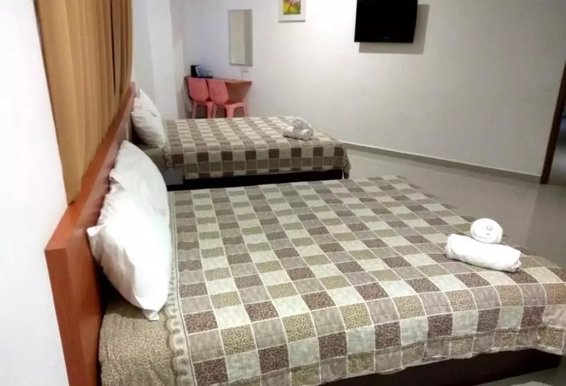 Hotel Aloha
