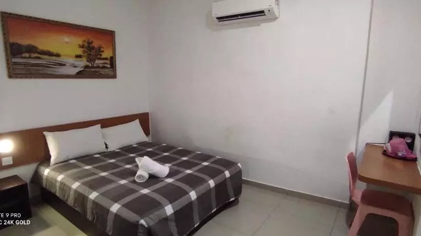 Hotel Aloha