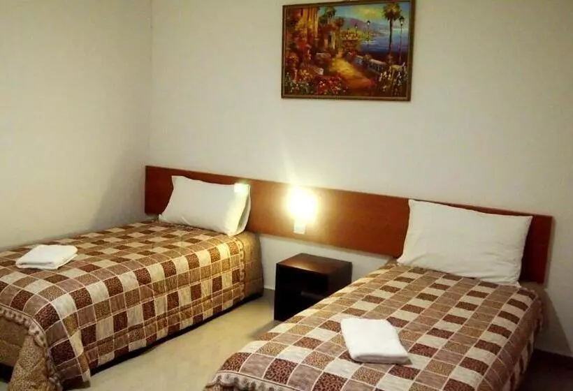 Hotel Aloha
