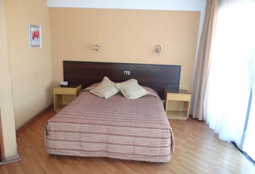 בית מלון כפרי Charlie Inn