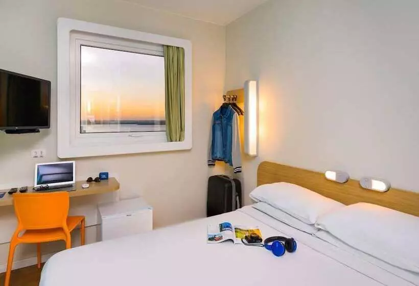 ホテル Ibis Budget Porto Alegre  Supereconomico