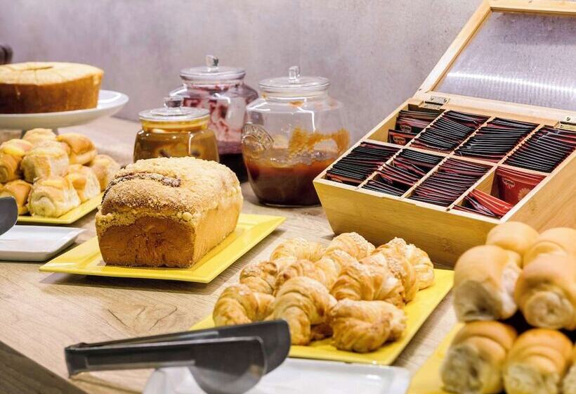 هتل Ibis Budget Porto Alegre  Supereconomico