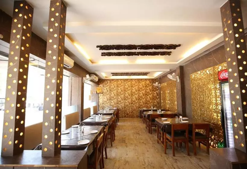 ホテル Oyo Rooms Opp Shri Balaji Hospital Mowa Raipur