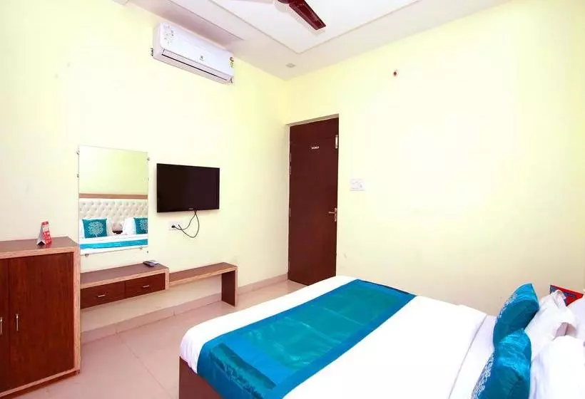 ホテル Oyo Rooms Opp Shri Balaji Hospital Mowa Raipur