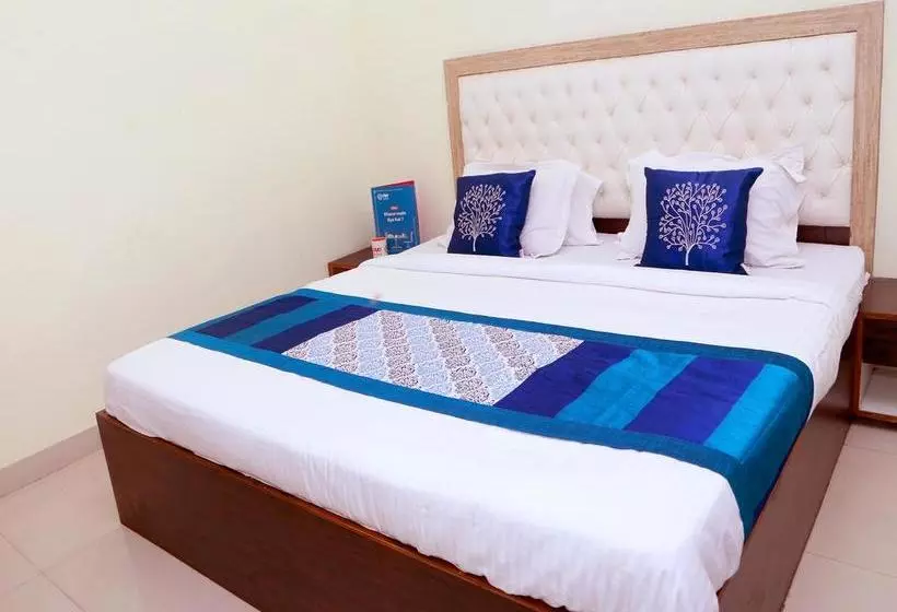 ホテル Oyo Rooms Opp Shri Balaji Hospital Mowa Raipur