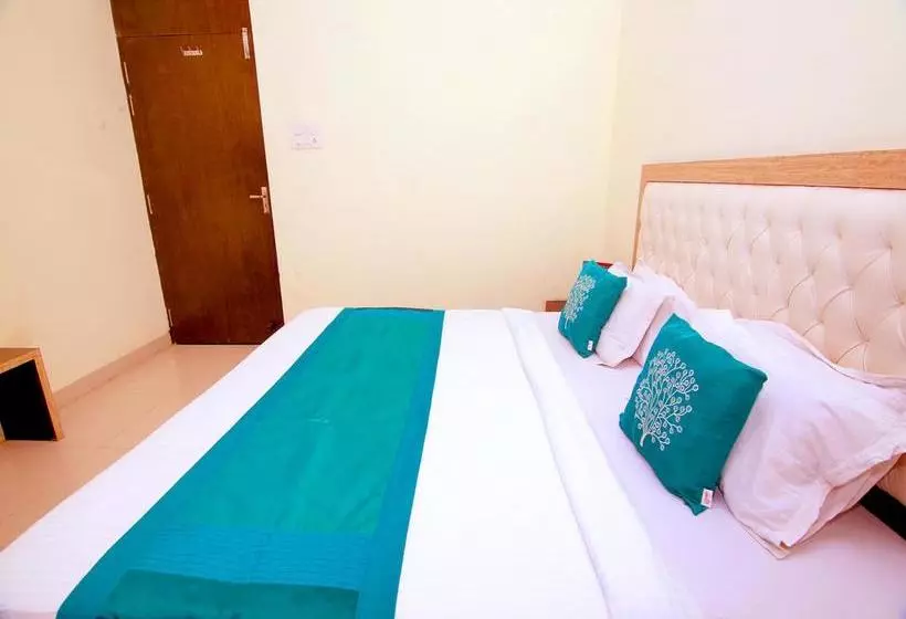 ホテル Oyo Rooms Opp Shri Balaji Hospital Mowa Raipur