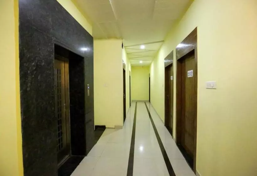 ホテル Oyo Rooms Opp Shri Balaji Hospital Mowa Raipur