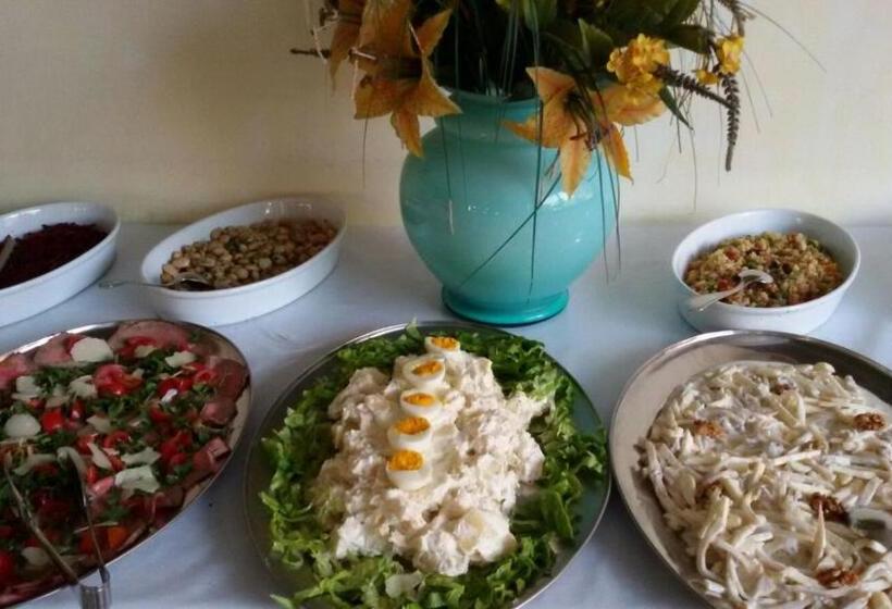 בית מלון כפרי Plaza