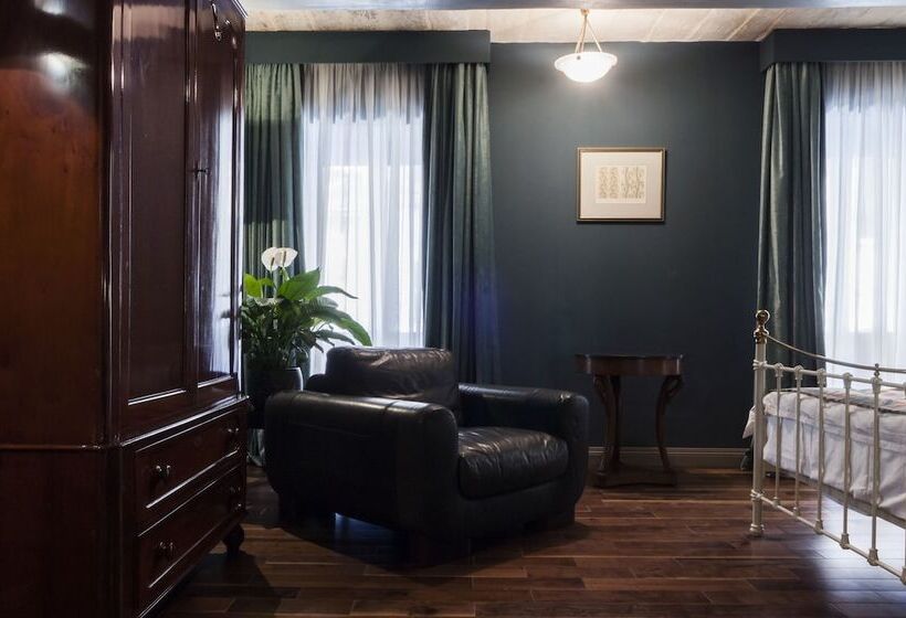 The Coleridge Boutique Hotel In Valletta