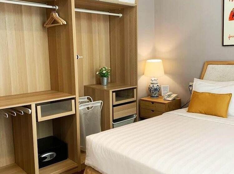 ホテル White Tree Residence