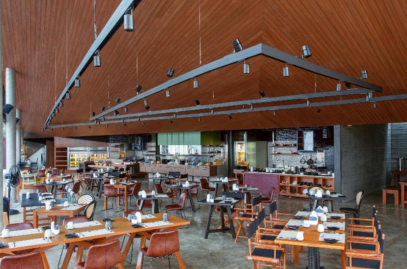 אתר נופש La Vela Khao Lak   Sha Extra Plus