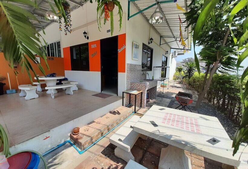 هاستل Runa Runa The Best Samed Island