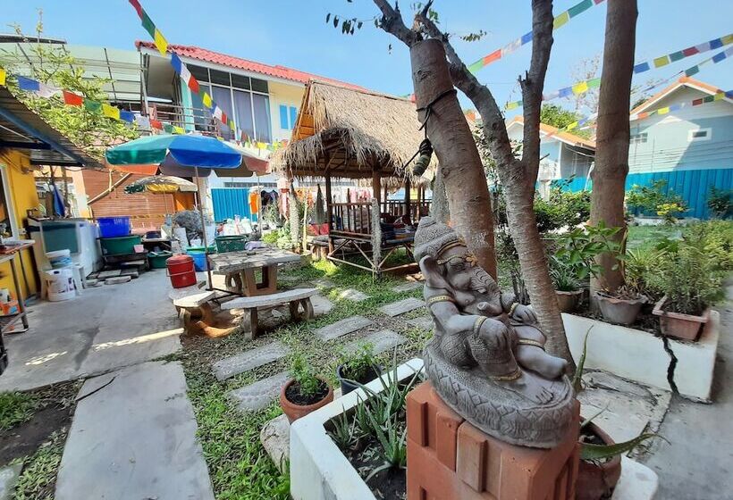 هاستل Runa Runa The Best Samed Island