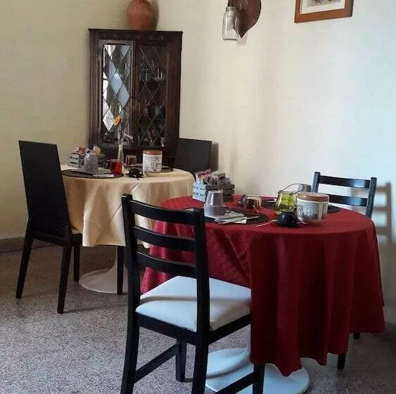 Aamiaismajoitus (B&B) Antica Corte Del Castello