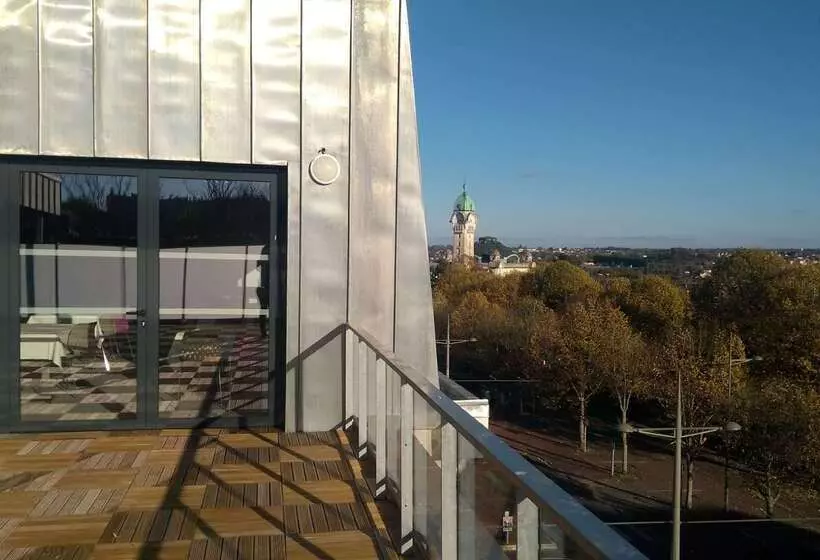 هتل Campanile Limoges Centre  Gare