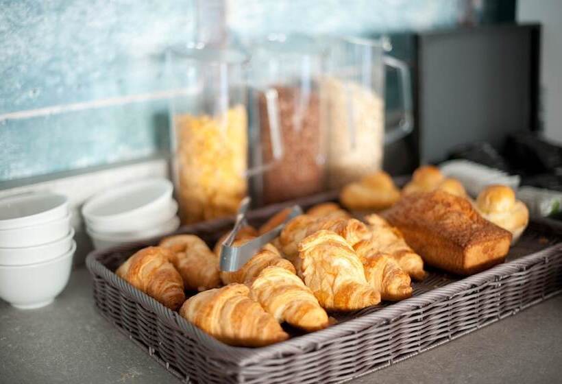 هتل Campanile Limoges Centre  Gare