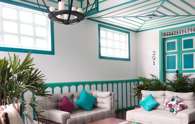 هتل Casa Grande Inn