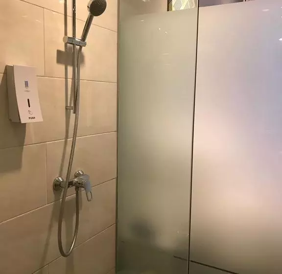 Szálloda Celecton Blue Cikarang