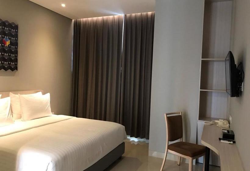 فندق Celecton Blue Cikarang