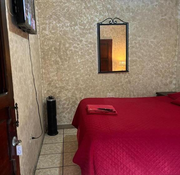 Cristales De Antigua Hotel Cristal