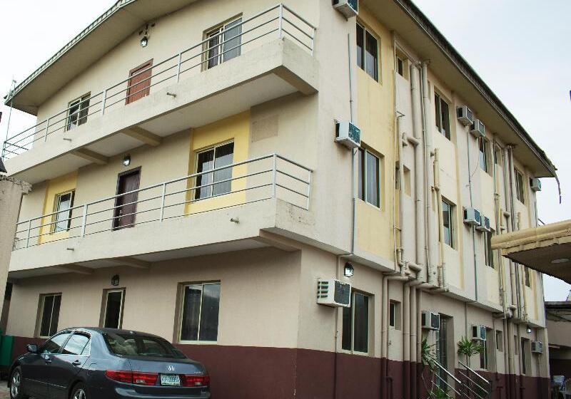 هتل Maxton Suites Magodo