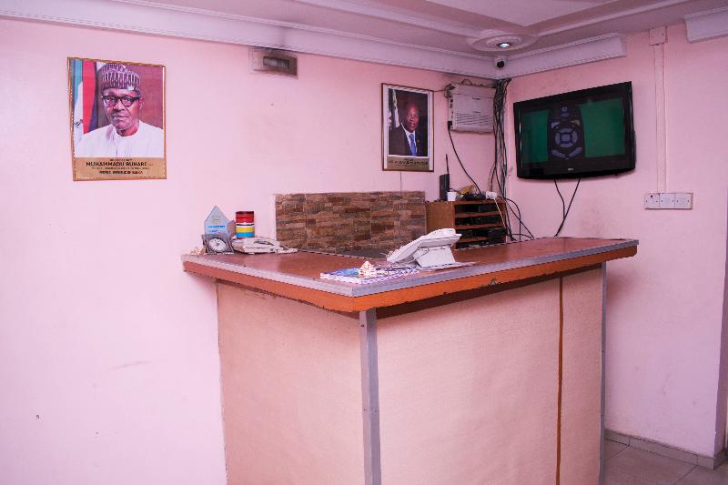 هتل Maxton Suites Magodo