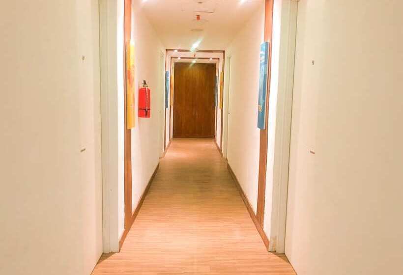 فندق Nunia Inn Bandara Jakarta