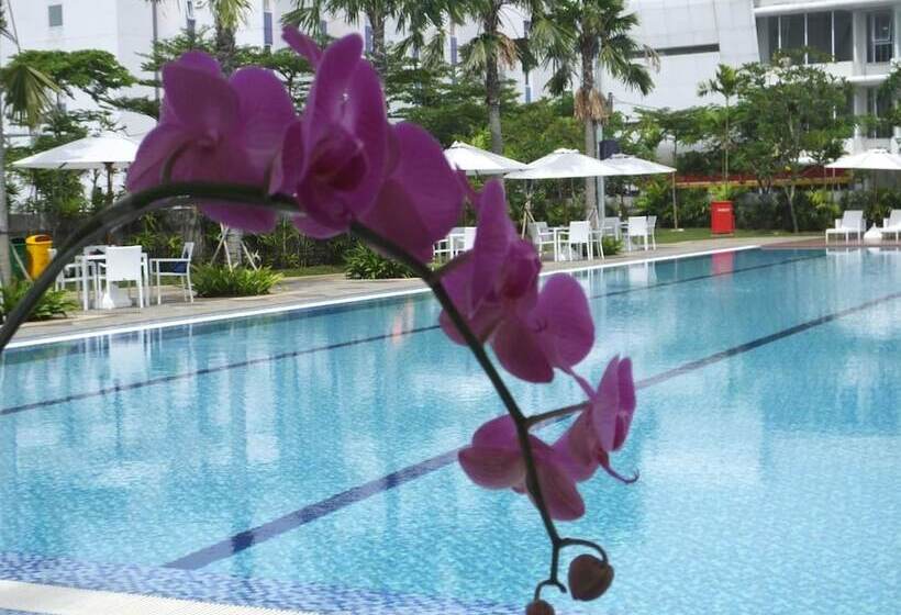 فندق Nunia Inn Bandara Jakarta