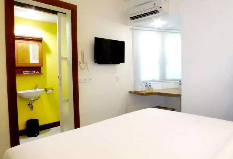 Hotelli Nunia Inn Bandara Jakarta