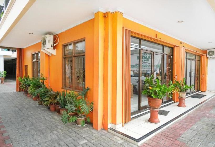 בית מלון כפרי Reddoorz Plus @ Jalan Parangtritis 2