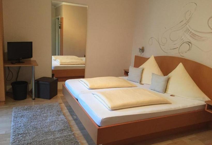 تختخواب و صبحانه Pension Wagner