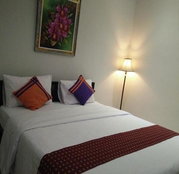 בית מלון כפרי Cahaya Adrian Near Komodo Airport