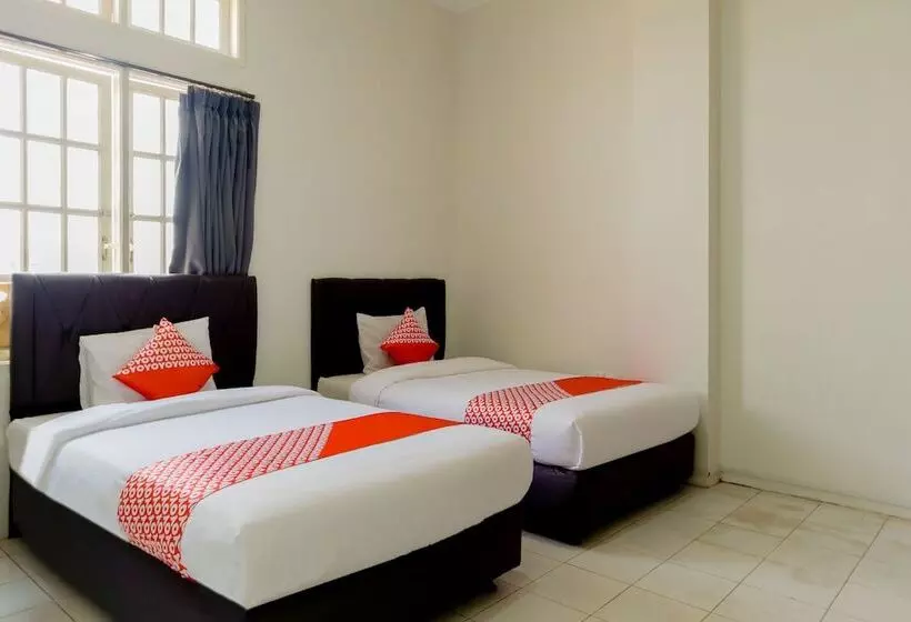 ホテル OYO 1111 Pasar Baru Inn