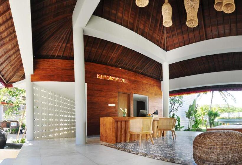 فندق Padang Padang Inn