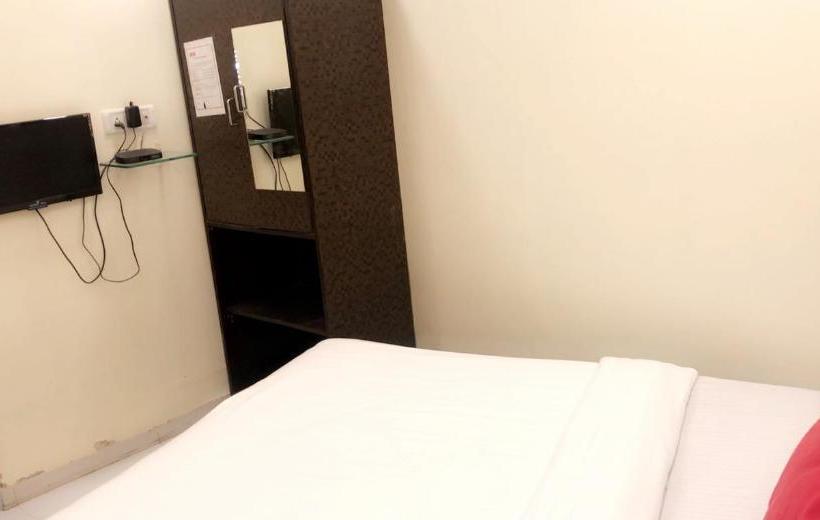 ホテル Rambharose