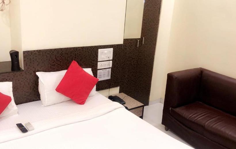 ホテル Rambharose