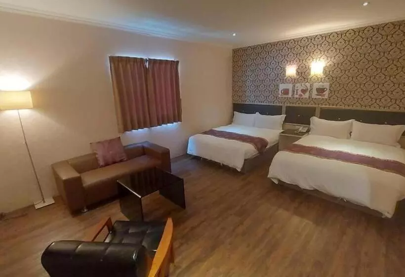 Jungle City Motel