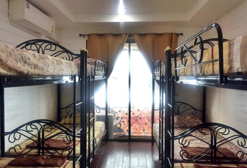 Pop Art Hostel Bangkok