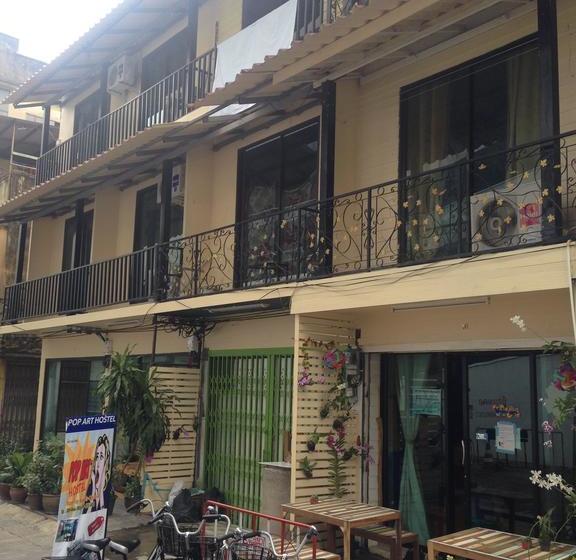 Pop Art Hostel Bangkok